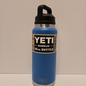 YETI Rambler 36oz Bottle in Bold Blue